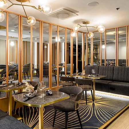 Crowne Plaza - Hesperia By Ihg 4*