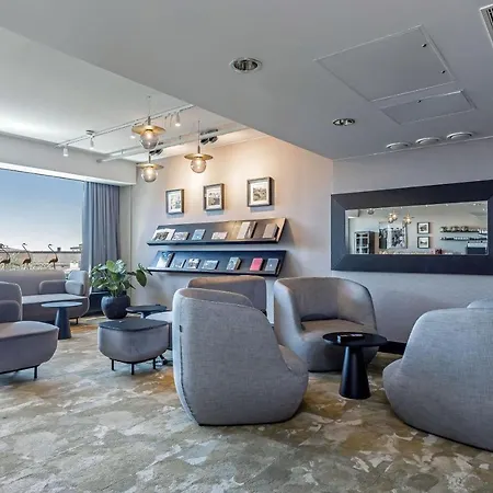 מלון Crowne Plaza - Hesperia By Ihg