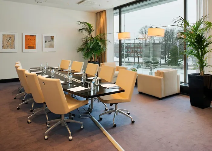 Crowne Plaza - Hesperia By Ihg Hotel 4*