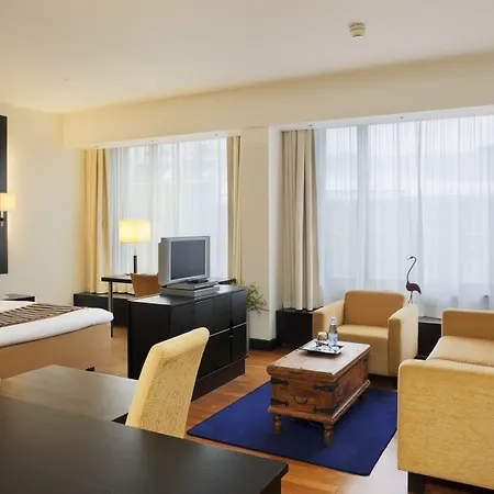 Crowne Plaza - Hesperia By Ihg Hotel