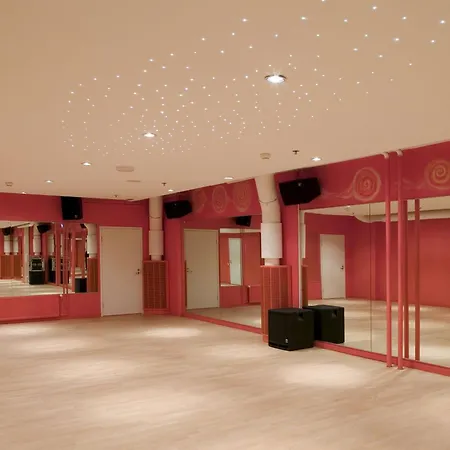 Crowne Plaza - Hesperia By Ihg 4*