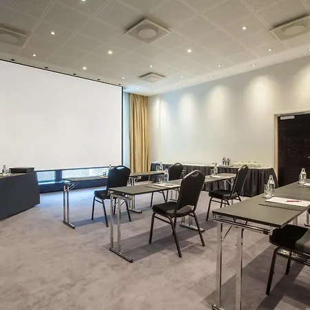 Crowne Plaza - Hesperia By Ihg מלון