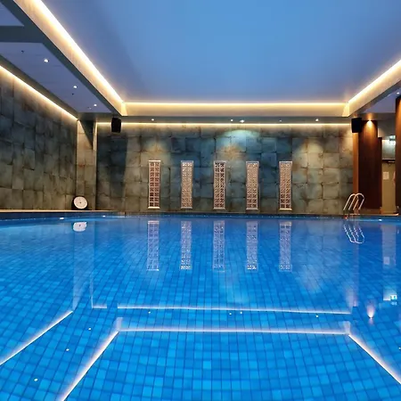 Crowne Plaza - Hesperia By Ihg 4*