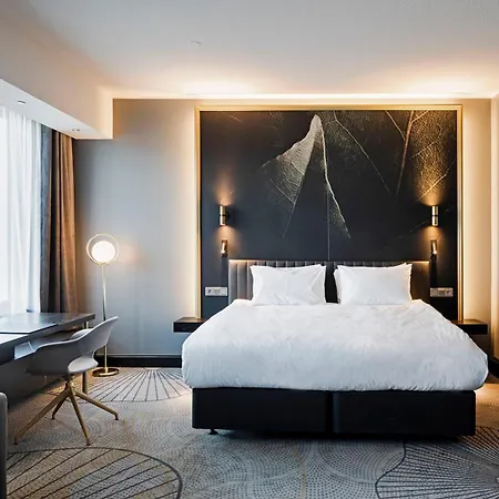 Crowne Plaza - Hesperia By Ihg Hotel