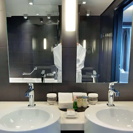 Otel Crowne Plaza - Hesperia By Ihg Helsinki