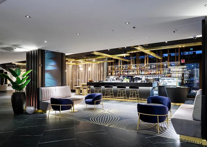 Crowne Plaza - Hesperia By Ihg Hotel 4*