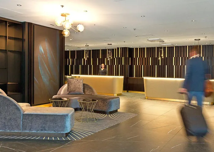 Crowne Plaza - Hesperia By Ihg Hotel 4*