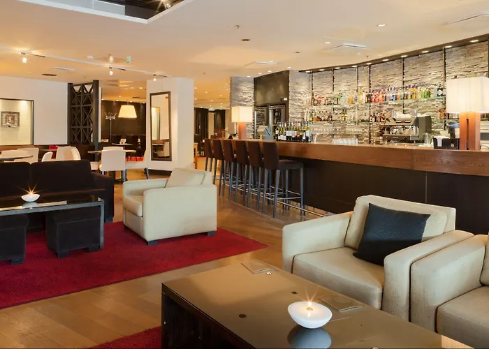 Crowne Plaza - Hesperia By Ihg Hotel 4*