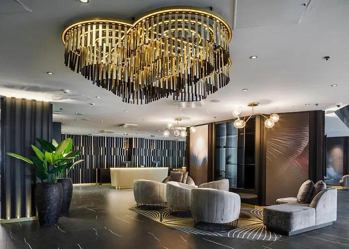 Crowne Plaza - Hesperia By Ihg 4*