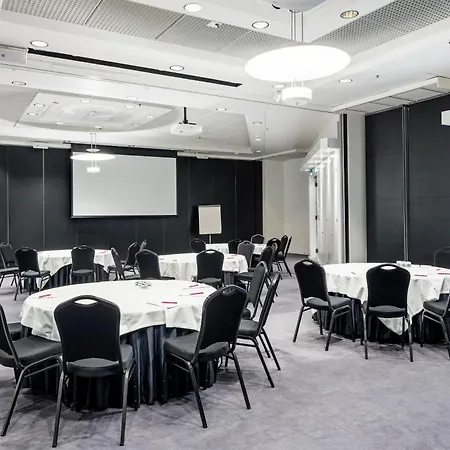 Hotelli Crowne Plaza - Hesperia By Ihg