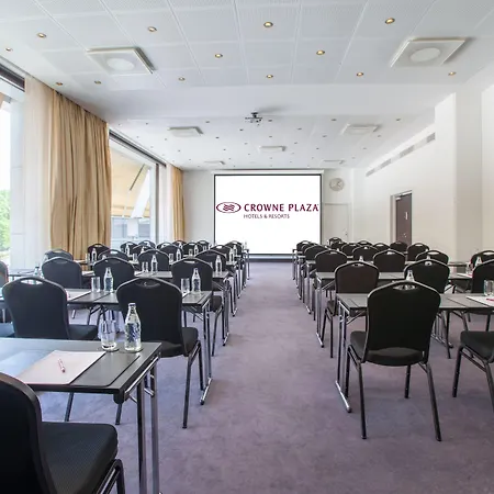 Crowne Plaza - Hesperia By Ihg Hotelli